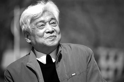 播音界泰斗张颂开追悼会 央视主持人集体送别